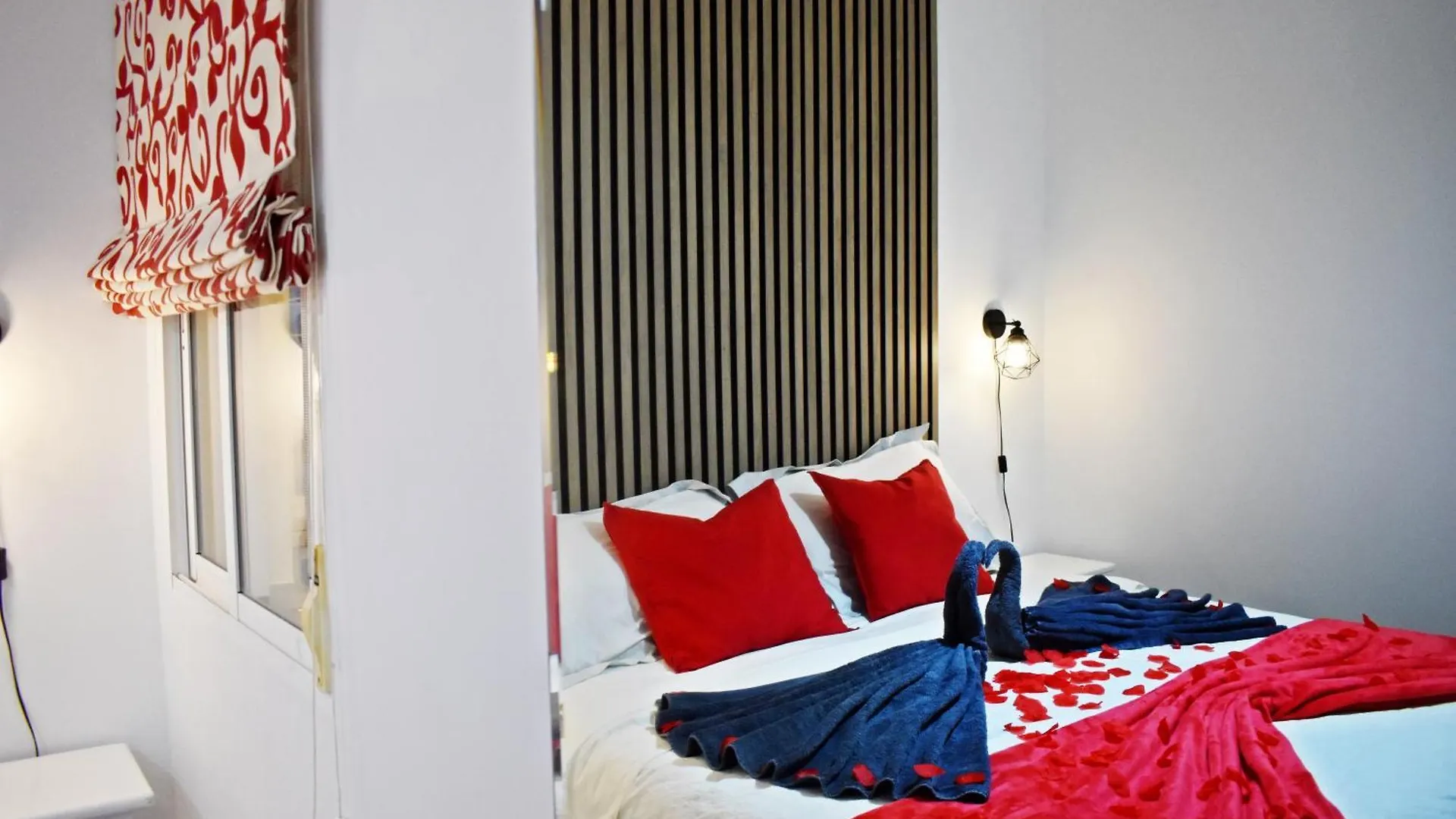 Apartment With Jacuzzi En Torremolinos, Garipolo 1 By Namaste Elite Spain