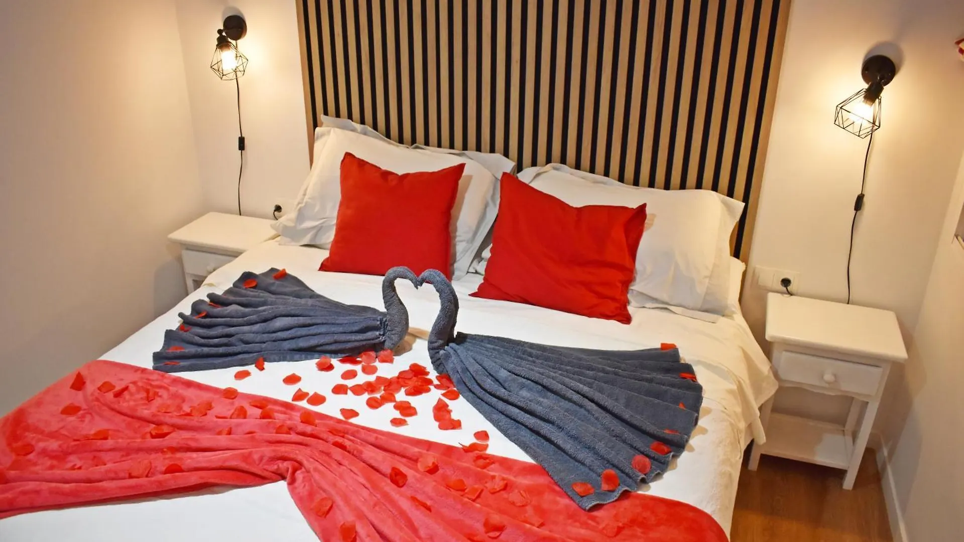 Apartment With Jacuzzi En Torremolinos, Garipolo 1 By Namaste Elite 0*, Torremolinos Spain