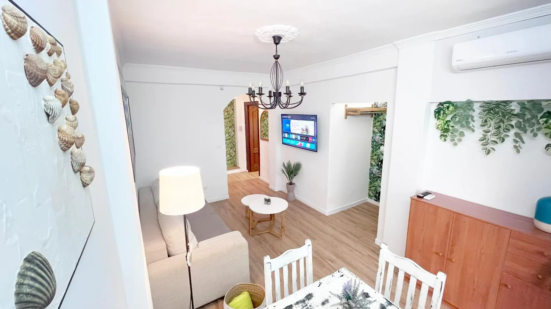 Apartment With Jacuzzi En Torremolinos, Garipolo 1 By Namaste Elite 0*, Torremolinos